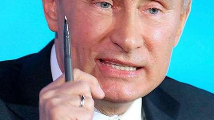 Seit Mai 2012 fährt die Putin-Administration einen nationalpatriotischen und anti-westlichen Kurs, meint Hans-Henning Schröder. 