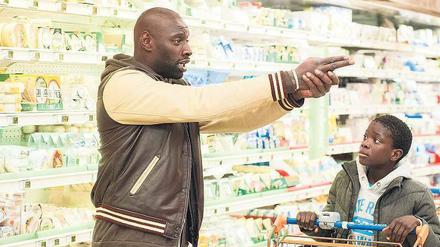 Raubein mit Herz. Omar Sy (l.), Star aus „Ziemlich beste Freunde“, spielt jetzt einen Cop in der Krimikomödie „Ein Mordsteam“. 