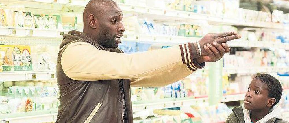 Raubein mit Herz. Omar Sy (l.), Star aus „Ziemlich beste Freunde“, spielt jetzt einen Cop in der Krimikomödie „Ein Mordsteam“.