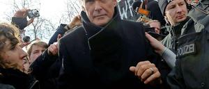 „I’ve been looking for freedom!“: Der US-amerikanische Schauspieler und Sänger David Hasselhoff am 17. März an der East Side Gallery.