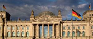 Der Bundestag im Herzen Berlins: Für viele Abgeordnete heißt es zur kommenden Wahl Abschied nehmen.