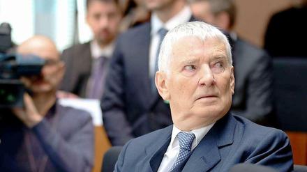 Der frühere Innenminister Otto Schily im NSU-Untersuchungsausschuss.