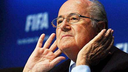 Hört, hört. Blatter hat etwas zu sagen.