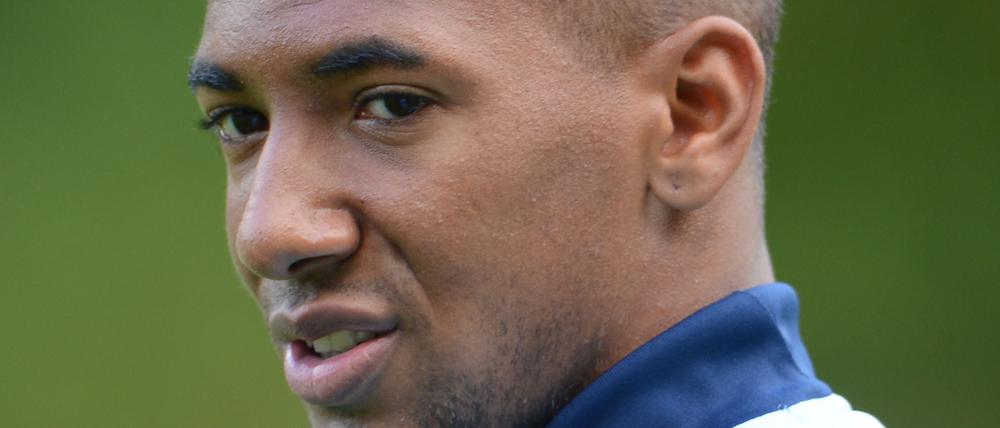 Jerome Boateng, 24, spielt seit 2009 für die deutsche Nationalmannschaft. Bisher kam er in 28 Länderspielen zum Einsatz. Seine Karriere begann der Verteidiger bei Tennis Borussia Berlin, später spielte er für Hertha BSC, den Hamburger SV und Manchester City. Aktuell steht er beim FC Bayern München unter Vertrag. 