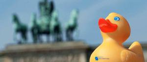 Freundlich, aber zu knauserig? Das Bundeskartellamt prüft, ob die Berliner Wasserbetriebe zu wenig an ihre Kunden zurückzahlen.