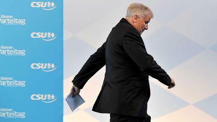 Zum Davonlaufen? Aus einem neuen Konzept für Mütterrenten wird wohl nichts mehr vor den Bundestagswahlen. Das will CSU-Chef Horst Seehofer zumindest mit Kanzlerin Angela Merkel so verabredet haben.