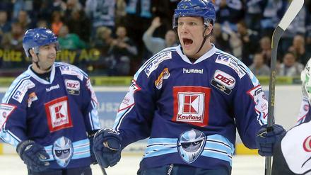 Jung, erfolgreich. David Wolf (r.) ist einer der Leistungsträger der Freezers.