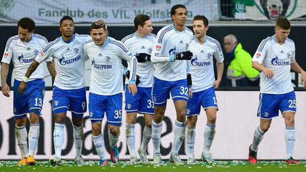 Mit dem ersten Auswärtssieg seit dem achten Spieltag schieben sich die Schalker wieder auf Platz sechs - nur zwei Punkte hinter Champions-League-Platz vier.