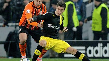Robert Lewandowski (rechts).