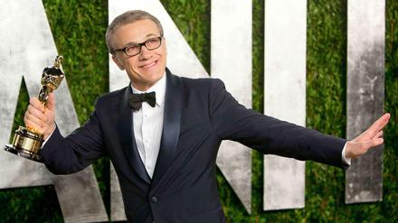 Christoph Waltz mit seinem zweiten Oscar für seine Rolle in "Django Unchained".