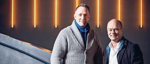 Männersache. Schauspieler Nik Breidenbach (links) ist die „Cavequeen“, Corny Littmann hat das Stück produziert und führt Regie.