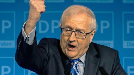 Ist für das Sitzenbleiben in der Schule: Rainer Brüderle.