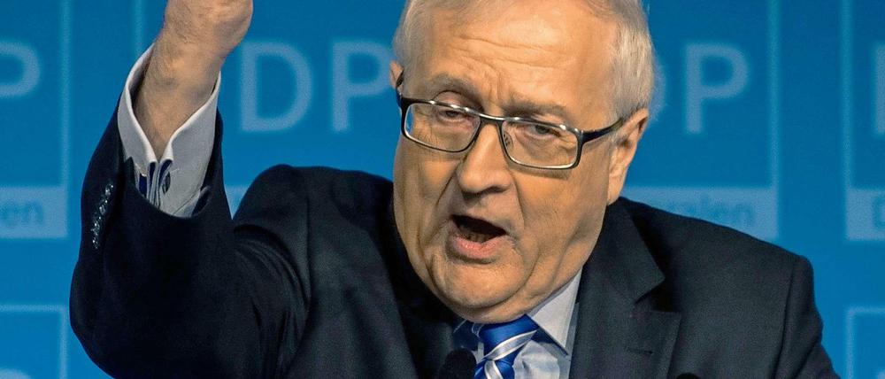 Ist für das Sitzenbleiben in der Schule: Rainer Brüderle.