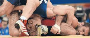 Im Dickicht der Gliedmaßen. Die Feinheiten eines Ringkampfs können oft nur für Fachleute durchschauen.