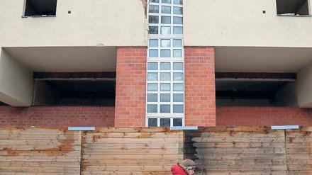 Gefallene Burg. Bagger haben Ungers’ Giebel am Lützowplatz geschleift. 
