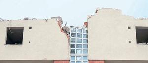 Gefallene Burg. Bagger haben Ungers’ Giebel am Lützowplatz geschleift. 