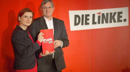 Dicker Forderungskatalog. Linken-Chefs Katja Kipping und Bernd Riexinger mit dem Entwurf des Wahlprogramms