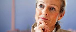 Seit knapp 100 Tagen ist die Augsburgerin nun Wirtschaftssenatorin, sie wurde es auch, weil unbedingt noch eine Frau in den Senat sollte. 