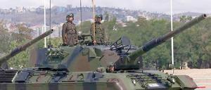 Ein in Deutschland hergestellter Panzer vom Typ Leopard.