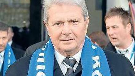Warm anziehen. Dietmar Hopp hat schon deutlich bessere Zeiten in Hoffenheim erlebt.