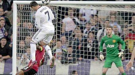 Was für ein Kopfball! Cristiano Ronaldo trifft spektakulär zum 1:1.
