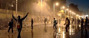 Straßenschlacht vor dem Präsidentenpalast.