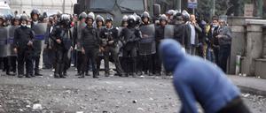 Die Ägypter haben den Protest gegen Mursi schon beinahe perfektioniert. Nun zieht Deutschland nach. Experten sprechen geschichtswissenschaftlich von der "deutschen Verspätung". 