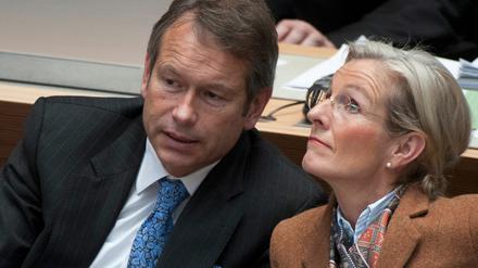 Finanzsenator Ulrich Nußbaum mit der Berliner Senatorin für Wirtschaft, Technologie und Forschung, Sybille von Obernitz.
