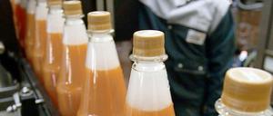 Die Stiftung Warentest hat 22 Multivitaminsäfte probiert.