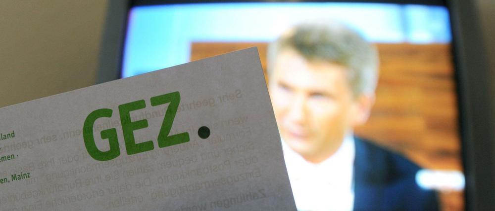 Nachbesserungen in "einzelnen Fällen" verspricht ARD-Chef Lutz Marmor bei der Rundfunkgebühr. 