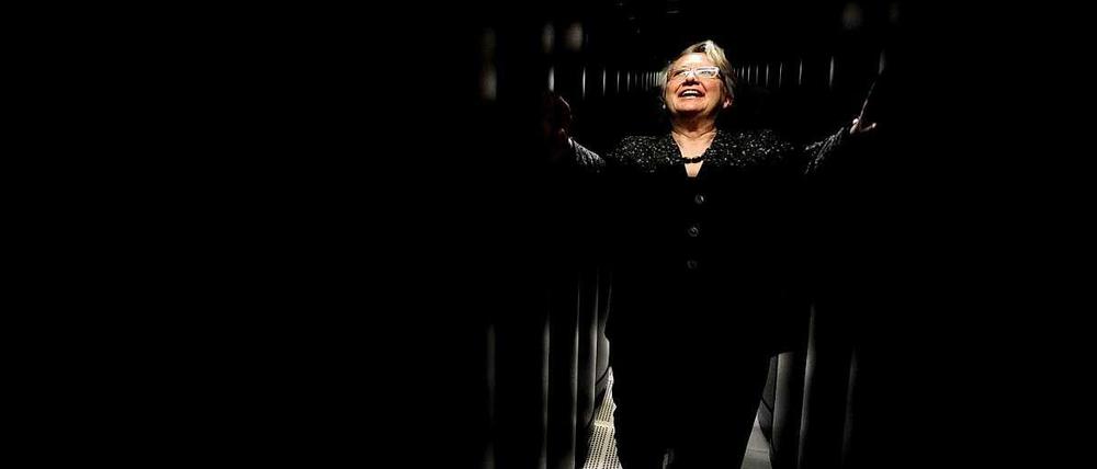 Bildungsministerin Annette Schavan (CDU) im Stuttgarter Supercomputer "Hermit": "Der Schavan-Countdown läuft..."
