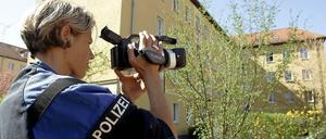 Die Polizei soll bei Demonstrationen filmen dürfen. Unser Autor sieht darin eine Gefahr.