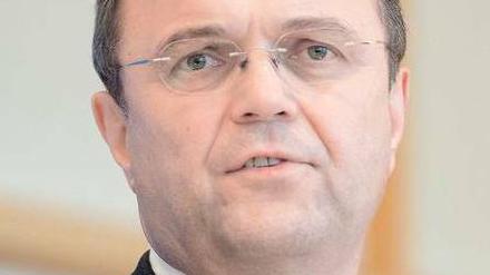 Der Innenminister will mit Ankara über ein Auslieferungsverfahren sprechen. Foto: dapd