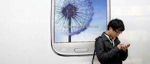 Smartphones - ob von Samsung oder Apple - sind der Renner. Doch das Wachstum soll sich verlangsamen.