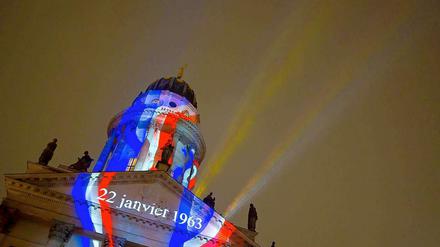 Lichtershow zum Élysée-Jubiläum auf dem Französischen Dom in Berlin: Frankreich und Deutschland sind der Motor der EU.