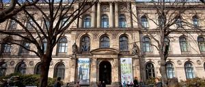 Was andere Museen Berlins ihren Bilderreichtum nennen, hat das Naturkundemuseum der Zahl nach in einem Schrank. 