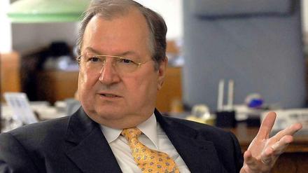 Heinz Buschkowsky ist ein Naturtalent als Redner und Politiker. Ob er auch das deutsche Beamtenrecht beherrscht, will nun der Senat klären.