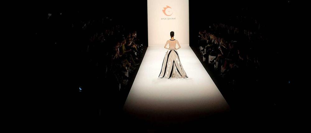 Nicht jeder darf dabei sein - wie hier bei einer Modenschau von Anja Gockel. Tagesspiegel.de verrät Ihnen, wo die offenen Showrooms sind.