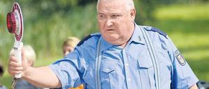 Horst Krause spielt in der bekannten ARD-Reihe „Polizeiruf 110“ einen gut genährten Dorfpolizisten. Im wahren Leben dürfte der 71-Jährige beim Einstellungstest der Polizei scheitern.