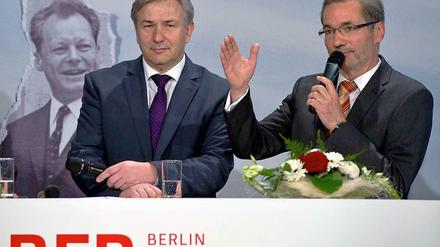 Wowereit und Platzeck im März 2012: Ob sie dieses BER-Desaster erwartet hätten?