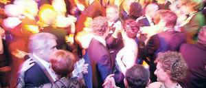 Vergangenes Vergnügen. Da war noch volles Haus: Berliner Presseball 2004. Foto: ddp