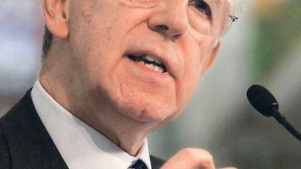 Wir der alte Premier auch der neue? Italiens Medien spekulieren, Monti könnte im Februar als inoffizieller Kandidat eines Zentrumsbündnisses antreten. Foto: Donato Fasano/AFP