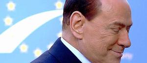 Schwer beschäftigt: Silvio Berlusconi.