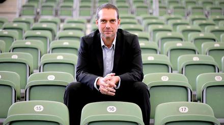 Carsten Arriens, 43, wurde vor wenigen Wochen zum Nachfolger von Patrick Kühnen als Teamchef deutschen Davis-Cup-Mannschaft ernannt. Er fungiert zudem als Bundestrainer. In seiner Profilaufbahn schaffte er bis auf Platz 109 der Tennisweltrangliste. 