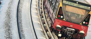 Spitzname Toaster. So wird die Baureihe 480 manchmal auch genannt, aufgrund zweier Brände in den 90ern. Immerhin ihr bereitete der Schnee gestern keine Probleme.