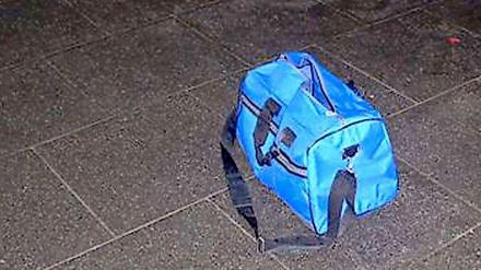 Diese Tasche wurde am Bonner Hauptbahnhof abgestellt.