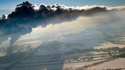 Schlechtes Beispiel. Extrem klimaschädliche Kraftwerke wie das im brandenburgischen Jänschwalde diskreditieren aus Sicht vieler Berliner den Vattenfall-Konzern. Doch der Aufbau einer kommunalen Alternative ist schwierig.