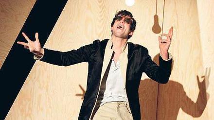 Schreckliche Stille. Ole Lagerpusch als unglücklicher Poet Lenz. ]Foto: Braun/drama-berlin.de/ ]