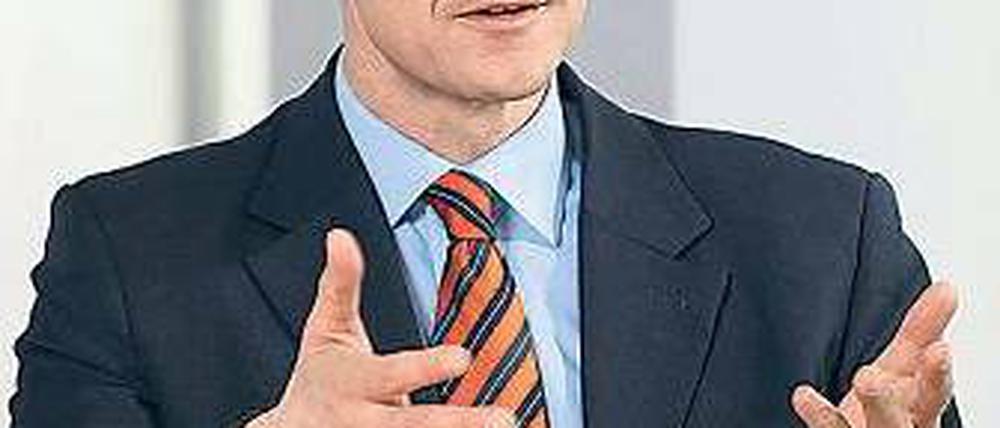 Roland Busch will das Geschäft mit Brief- und Paketsortierung verkaufen, weil es nicht ins Portfolio passt. Auch ein Börsengang wie bei Osram ist denkbar. Foto: Siemens