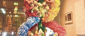 Prächtig. Auf Hiddensee schmückte einst dieser Bügelbaum die Stube. 